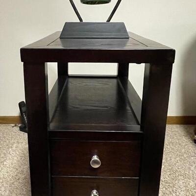 B5-Side table with Lantern