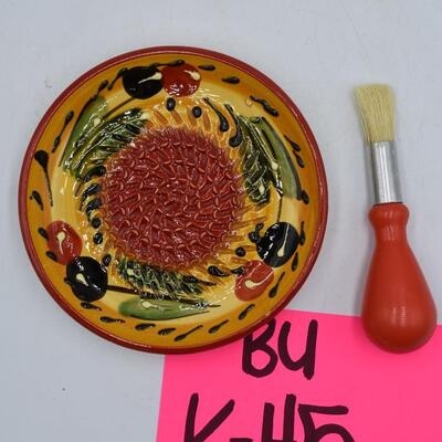 Brush and Plate Set