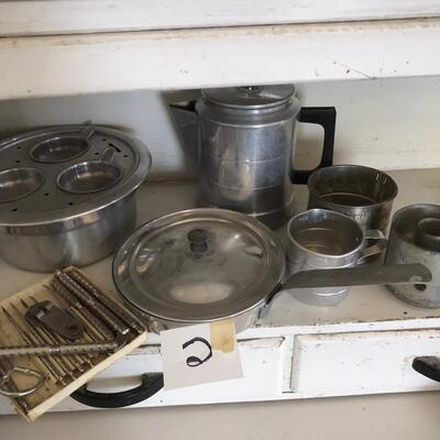 Lot of Vintage tin cooking ware