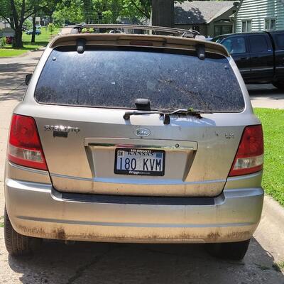 2005 KIA SORENTO