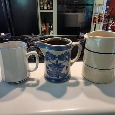 3 Pitchers