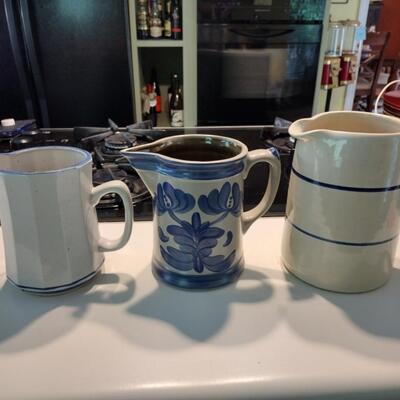 3 Pitchers