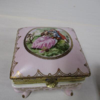 Trinket Boxes & Eggs - 1 Trinket Box Plays Music