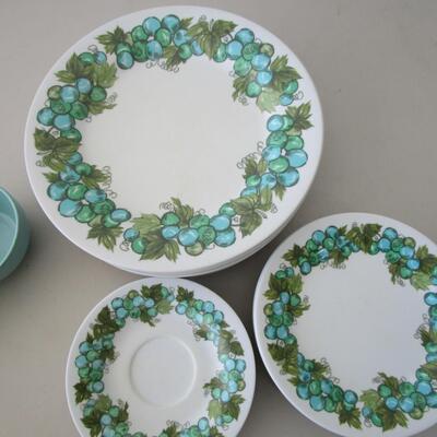 #17 Texas ware dishes