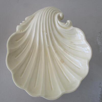 #26 Decorative serving dishes