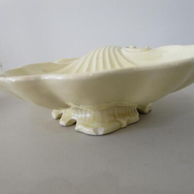 #26 Decorative serving dishes