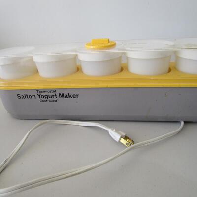 #32 Salton Yogurt maker