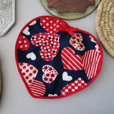 #42 Trivits, placemats and napkin rings