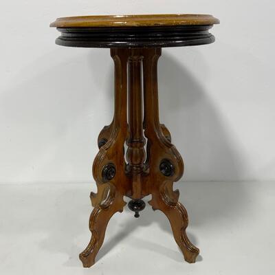 .103. Cottage Victorian Oval Table | c. 1870