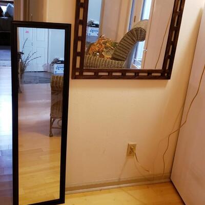 2 Mirrors