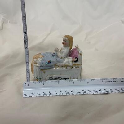 .113. â€œThe Childâ€™s Prayerâ€ Trinket Box | c. 1870