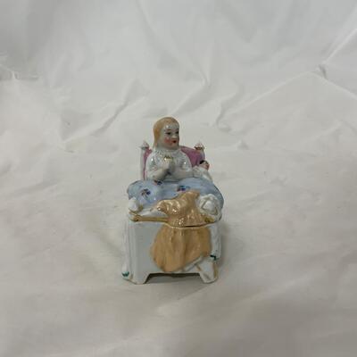 .113. â€œThe Childâ€™s Prayerâ€ Trinket Box | c. 1870