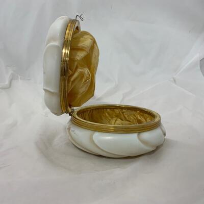 .115. Large Wave Crest Covered Box | c. 1890