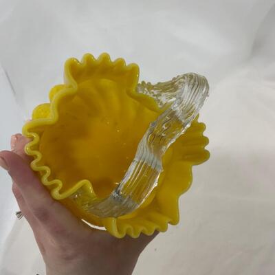 .122. Yellow Overshot Glass | Thorn Handle Basket | c. 1890