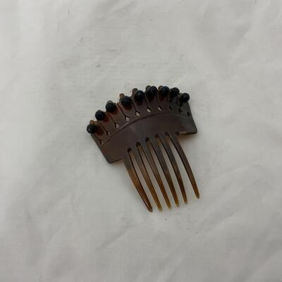 .127. Six Tortoise Shell Combs | c. 1820