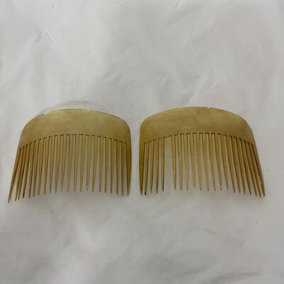 .127. Six Tortoise Shell Combs | c. 1820