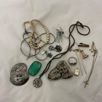 .139. Small Gold and Silver Mix