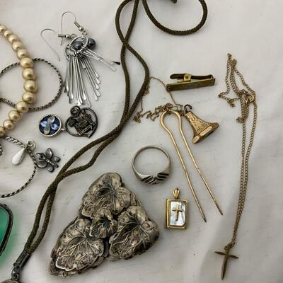 .139. Small Gold and Silver Mix