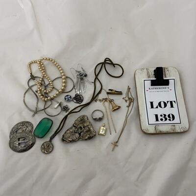 .139. Small Gold and Silver Mix