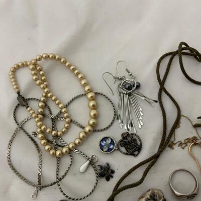 .139. Small Gold and Silver Mix