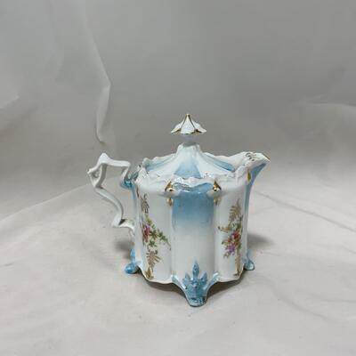 .149. Unmarked R.S. Prussia Creamer and Teapot | c. 1890