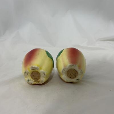 .183. 1930s Apple Kitchen Suite