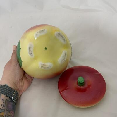 .183. 1930s Apple Kitchen Suite