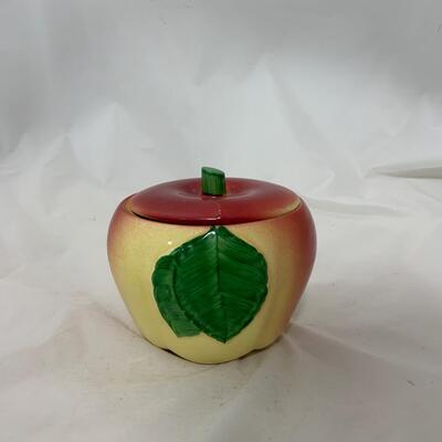 .183. 1930s Apple Kitchen Suite