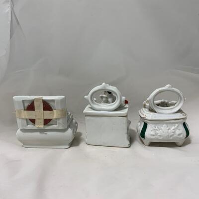 .208. Phenomenal Porcelain Trinket Dishes | c. 1860