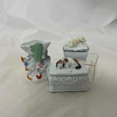 .220. Staffordshire Vase | Pet Trinket Dishes | c. 1860