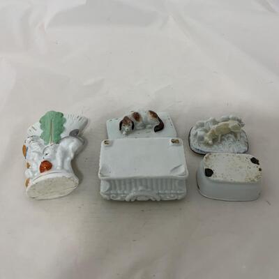 .220. Staffordshire Vase | Pet Trinket Dishes | c. 1860