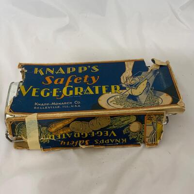 .224. Grinder | Pitter | Grater | c. 1900