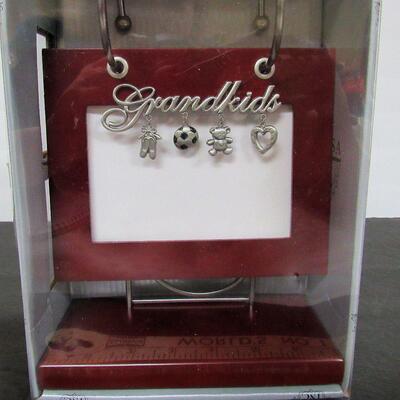 Unused Unopened Grandkids Photo Holder And Frame