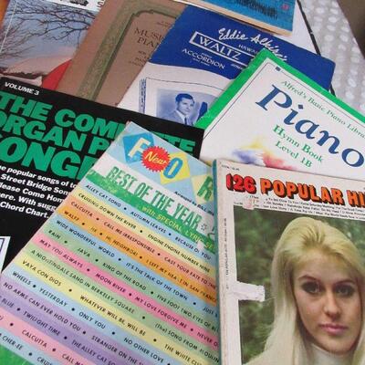 Music Books for Piano, Organ, Guitar