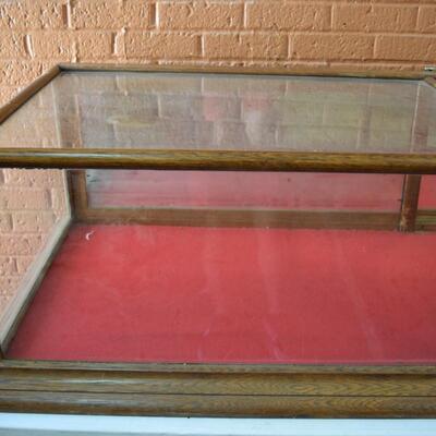 Counter Top Glass Display Cabinet