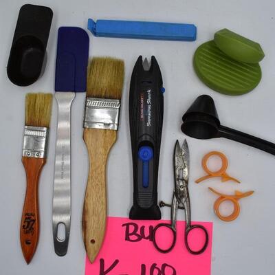 10 Pc Assorted Kitchen Utensil Lot