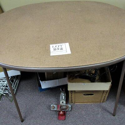 Oval Metal Fold Legs Table