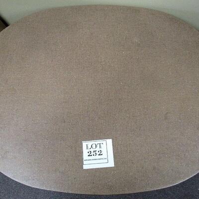 Oval Metal Fold Legs Table