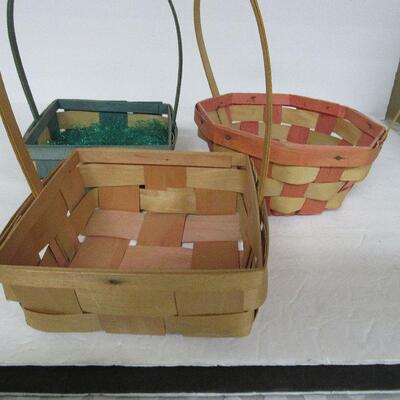 Large Lot of Easter Decor, Vintage Baskets, Grass, More