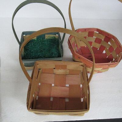 Large Lot of Easter Decor, Vintage Baskets, Grass, More