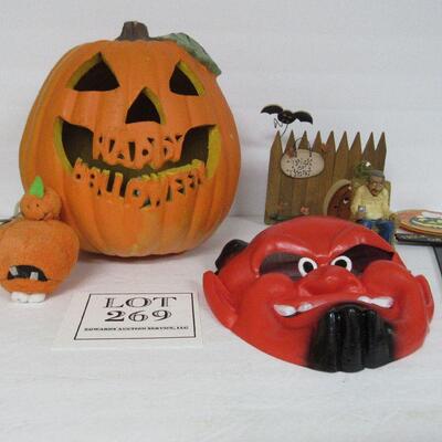 Lot of Misc Halloween Decor
