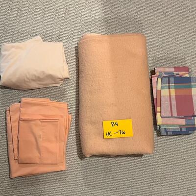 Sheets and blanket lot