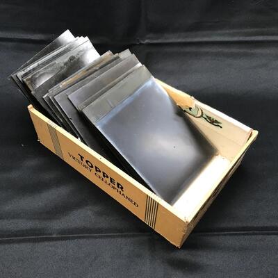 Box of glass slides