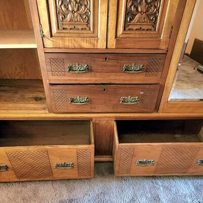 MCM Armoire