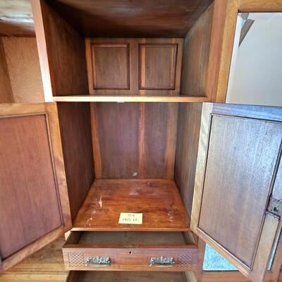 MCM Armoire