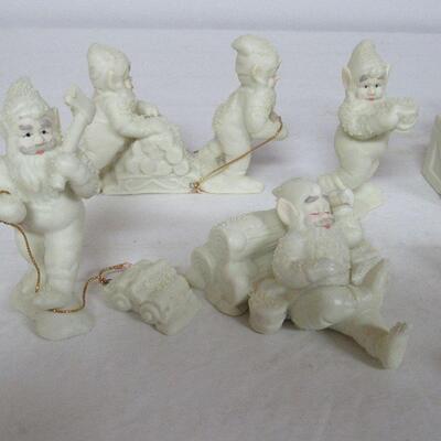 Nice Unused Set of Porcelain Christmas Elves