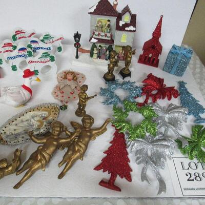 Large Mixed Lot of Christmas Decor and Ornaments