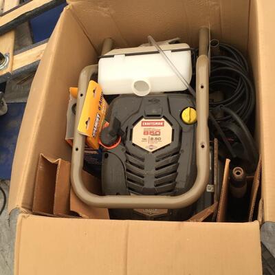 1061 New Open Box Craftmans 2700 max psi Gas Pressure Washer