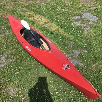 1011 Old Town Loon #138 Kayak w/ Paddle