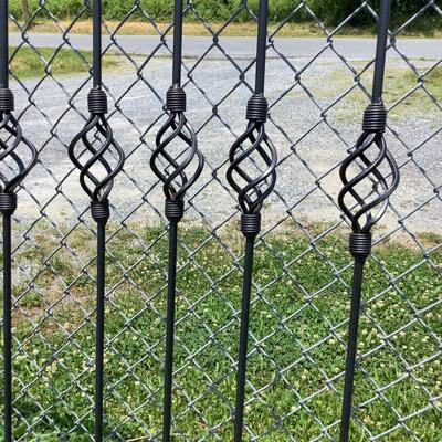 1013 Wrought Iron Tiki Torches